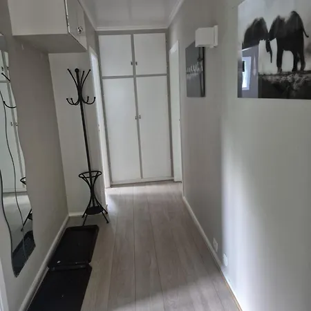 Σπίτι διακοπών House Odda- The Whole House, Contains Two Spacius Trolltunga Apartments- Great Parking Odda